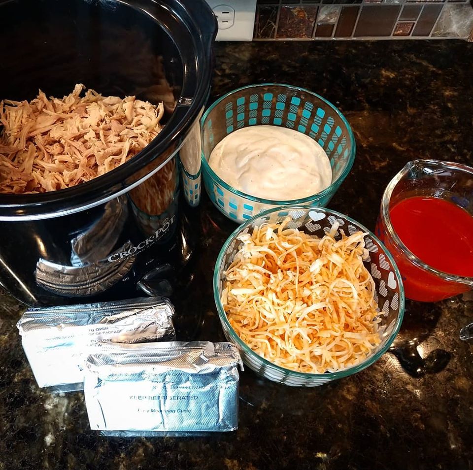 Buffalo Wing Cheese Dip - Gardners Wisconsin Cheese and Sausage