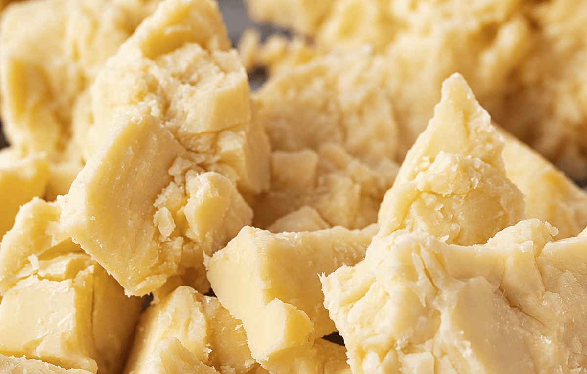 Why Aged Cheddar Cheese Crumbles (And Why That’s a Good Thing) - Gardners Wisconsin Cheese and Sausage